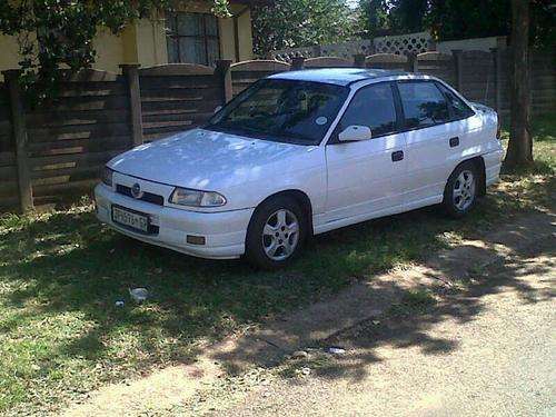 NEAT OPEL ASTRA 200ie